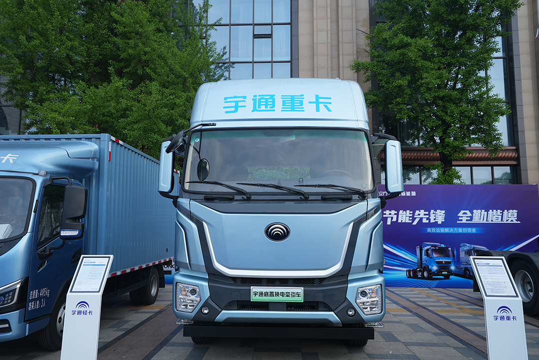 實(shí)力見證 | 宇通重卡現(xiàn)身蓉城，三獎(jiǎng)加冕實(shí)力引領(lǐng)