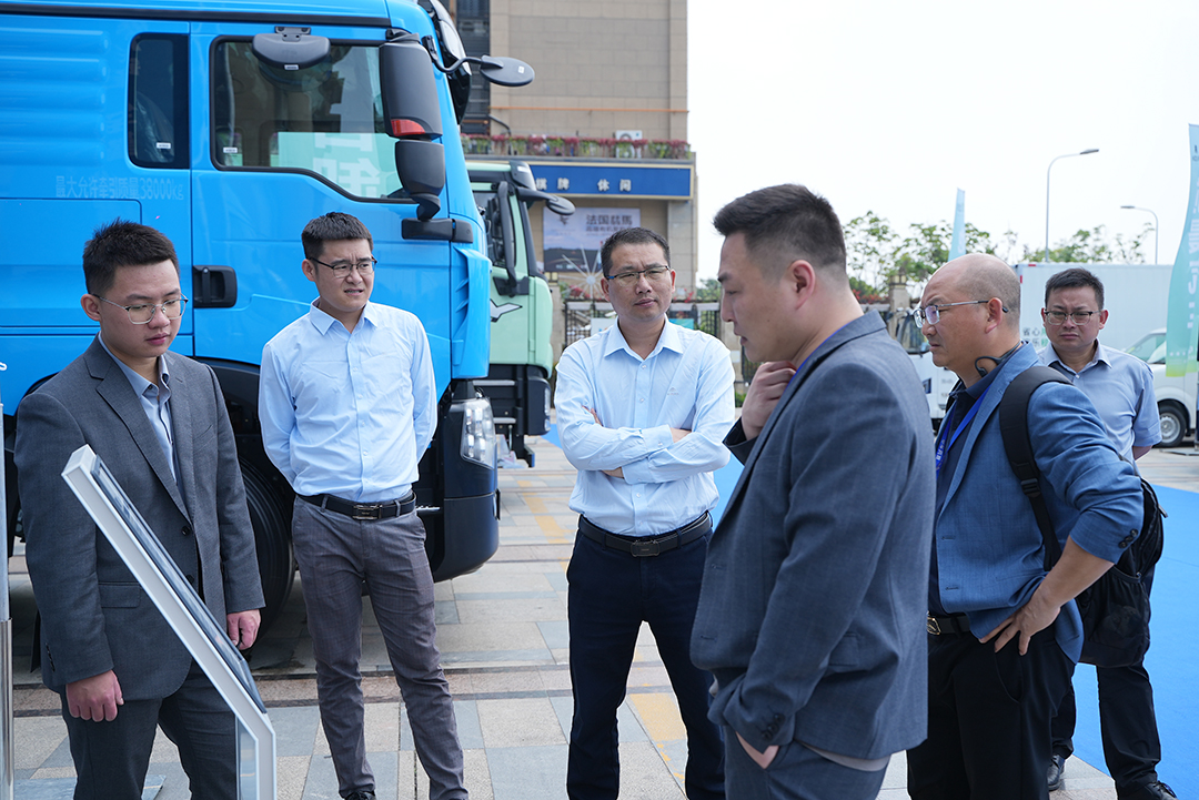 實(shí)力見證 | 宇通重卡現(xiàn)身蓉城，三獎(jiǎng)加冕實(shí)力引領(lǐng)