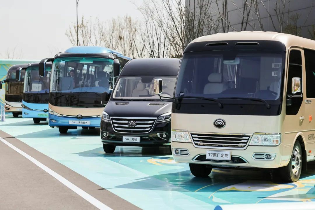 12款新品重磅發(fā)布!宇通向“新”而行繪藍(lán)圖 12款新品重磅發(fā)布!宇通向“新”而行繪藍(lán)圖