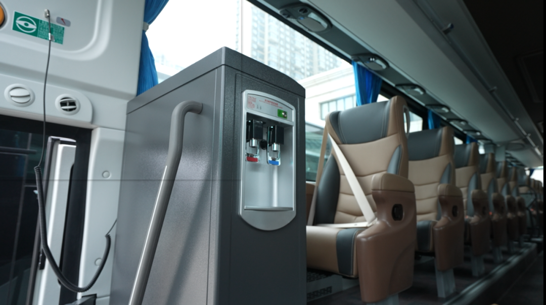 行業最大批量！宇通100輛高端旅游客車交付新疆