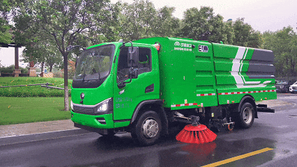 「宇」見好車丨高效應對多場景清掃需求，宇通12噸純電洗掃車煥新上市！