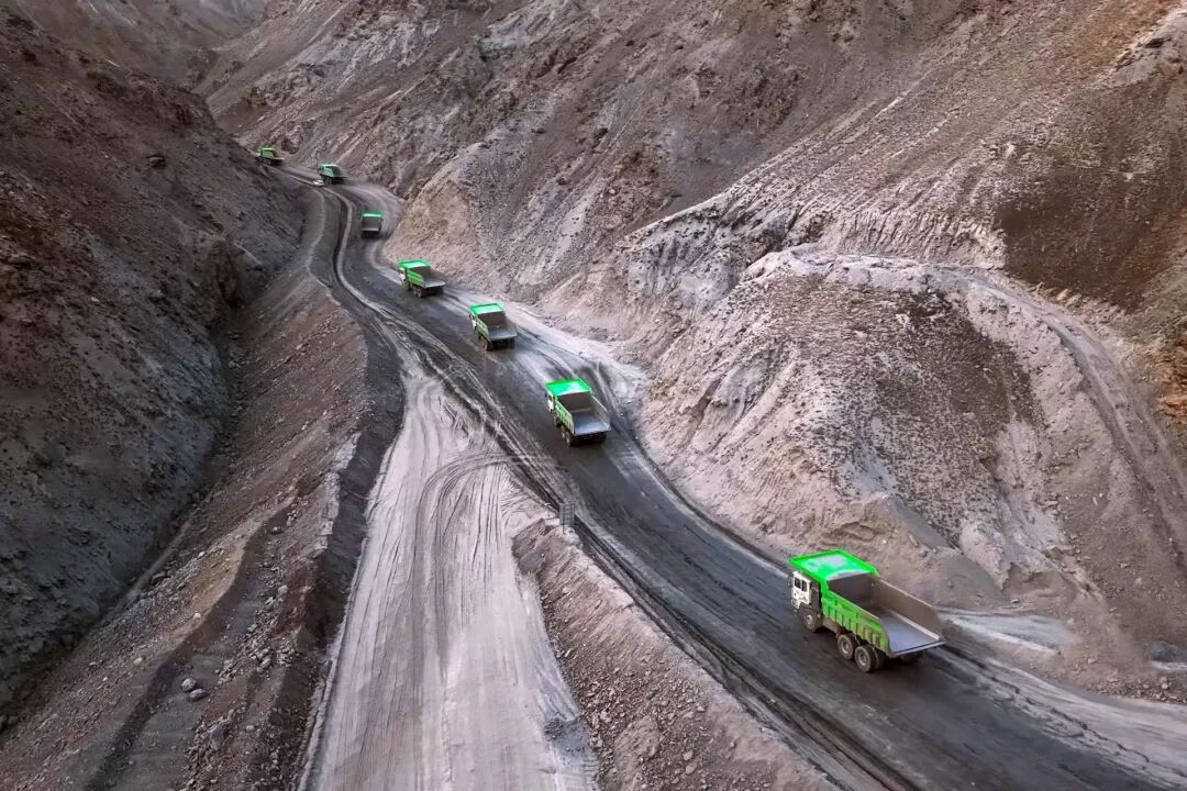 宇礦同行|宇通礦卡受邀參加全球礦業電氣化峰會，共繪零碳智慧礦山新藍圖！