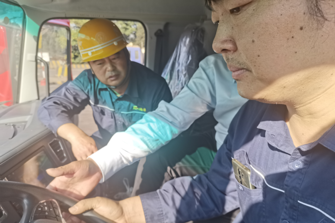 創(chuàng)富紀(jì)實錄丨可靠助力,在港口開啟盈運版“飛馳人生” 創(chuàng)富紀(jì)實錄丨可靠助力,在港口開啟盈運版“飛馳人生”