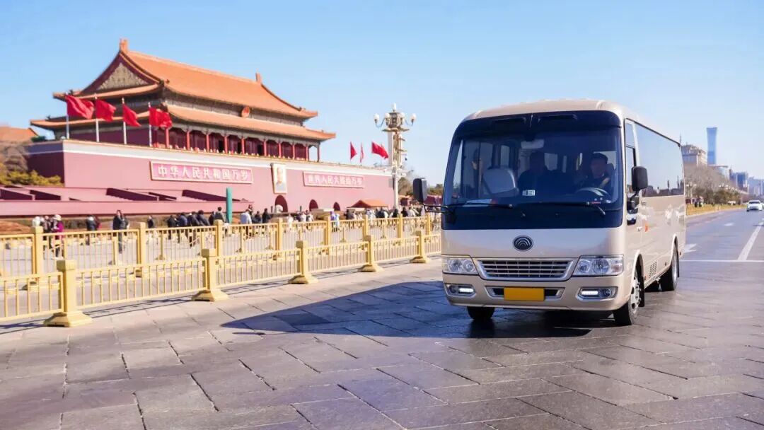 “兩會時刻”開啟！宇通T7等高端車型實力護航各地兩會